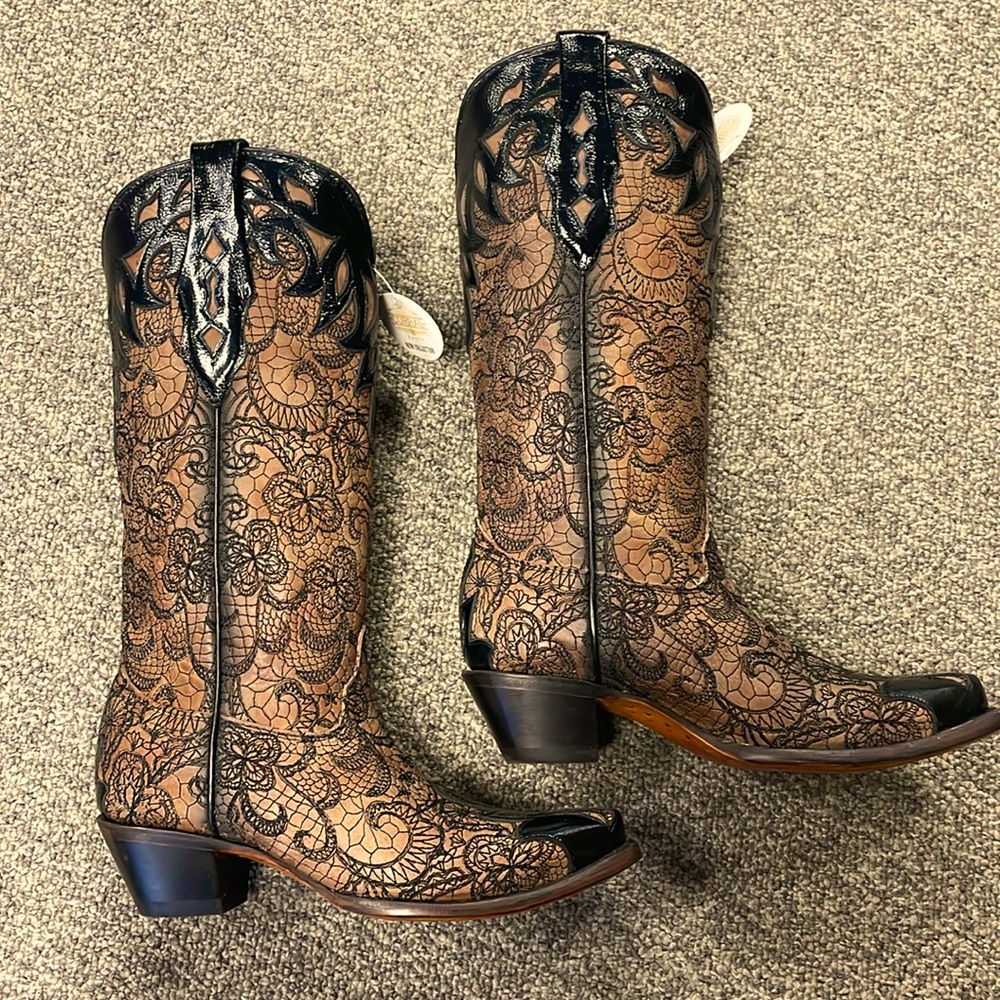 Corral Embroidered Snip Toe Patent Leather Black & Brown Cowgirl Boots